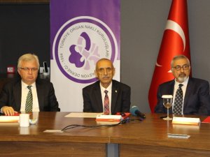 Türkiye Canlıdan Karaciğer Naklinde Dünyada İlk Sırada