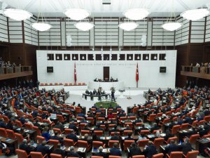 2019 Yılı Bütçesi Komisyona Sunuldu