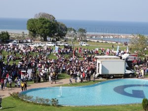 KTÜ Yeni Öğrencilerine Şenlikle "Merhaba" Dedi