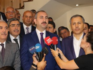 Adalet Bakanından Danıştay’ın "Andımız" Kararına Tepki