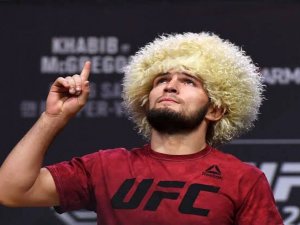 Babası Mcgregor’u Affetti, Dağıstan’a Davet Etti