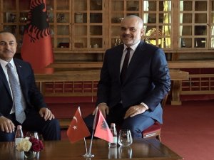 Çavuşoğlu Başbakan Rama’yla Görüştü