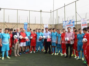 Futbolun Efsaneleri Hükümlülerle Buluştu