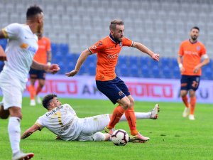 Başakşehir Kayseri’yi Tek Golle Geçti