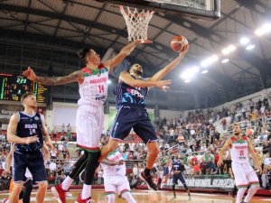 Pınar Karşıyaka: 64 – Donar Groningen: 69