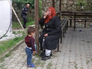 Şarjdaki Cep Telefonu 7 Kişilik Suriyeli Ailenin Evini Kül Etti