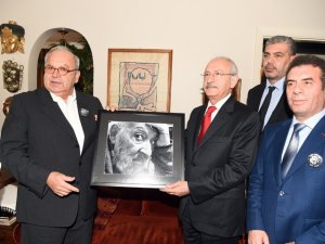 Kılıçdaroğlu’ndan Ara Güler’in Ailesine Taziye Ziyareti