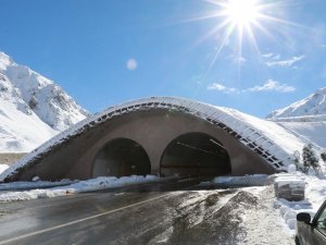 Ovit Tüneli İle Artık Sürücüler Kar Yağdığında Çile Yaşamıyor
