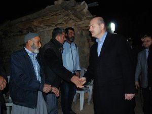 Soylu, Şehit Ferruh Dikmen’in Evini Ziyaret Etti