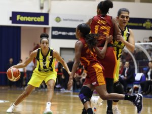 Derbide Kazanan Fenerbahçe