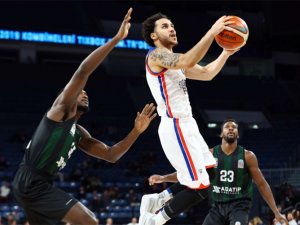 Efes İlk Yenilgisini Aldı