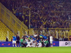 Ankaragücü’nden Galibiyet Pozu