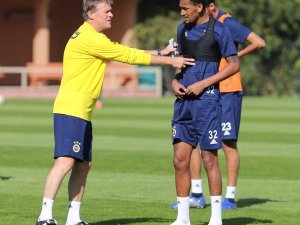 Fener Derbiye Erwin Koeman’la Hazırlanıyor