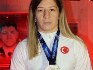 Dünya İkincisi Yasemin Adar’a Fair-play Ödülü