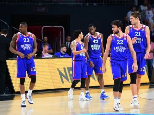 Anadolu Efes Milano Deplasmanında