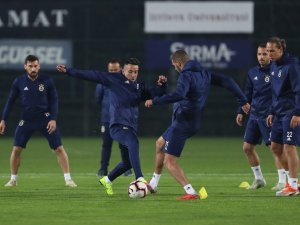 Fenerbahçe Kampa Girdi