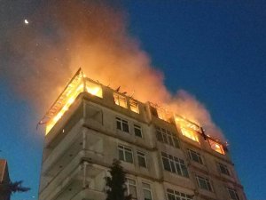 Samsun’da Apartman Yangını: 5 Kişilik Aile Ölümden Döndü