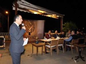 Trabzon’da Mobilyacı İş Adamları Yemekte Buluştu
