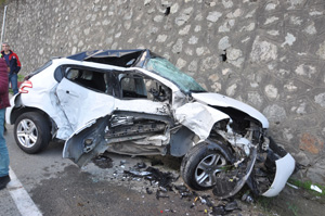 Artvin'de trafik kazası: 2 yaralı