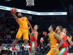 Galatasaray Pınar Karşıyaka’yı Devirdi