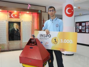 Türk Öğrencinin Robotu 386 Proje Arasında Birinci Oldu