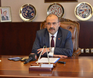 Trabzon Valisi Ustaoğlu, görevine başladı