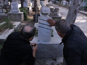 Osmanlı Harfli Yazılar Bulunan 250 Mezar Tespit Edildi