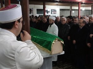 Oynadığı ‘Mavi Balina’ Oyunu Sonrasında İntihar Ettiği İddia Edilen Lise Öğrencisi Genç Son Yolculuğuna Uğurlandı