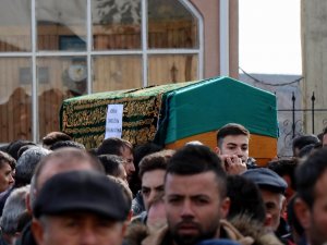 Ünlü Youtuber Son Yolculuğuna Uğurlandı