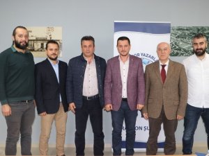 Celil Hekimoğlu: “ Trabzonspor Hizmet Edeceğiz. Bunun Aksini Düşünen Gaflet İçindedir”