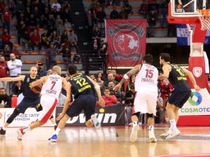 Fenerbahçe, Yunan Devini Devirdi