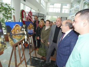 Genç Fotoğraf Sanatçısı Trabzon’u Sergiledi