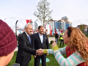 Kılıçdaroğlu Maltepe Cumhuriyet Parkı’nı Ziyaret Etti