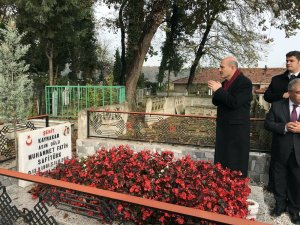 Soylu, Şehit Kaymakam Safitürk’ün Mezarı Başında Dua Etti