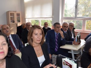 Şenol Güneş Lise Arkadaşlarıyla Bir Arada