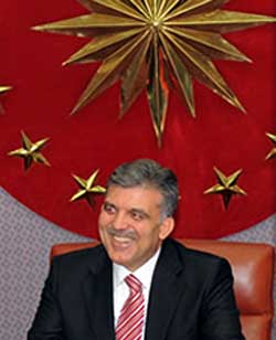 Cumhurbaşkanı Gül'den krediye onay