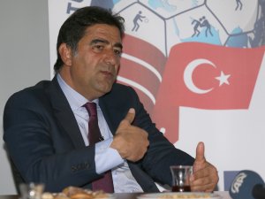 Kadro Dışı Kalan Oyuncularla İlgili Konuştu