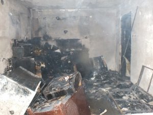 Cami Lojmanında Yangın: 2 Yaralı
