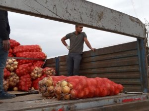 Depolara Baskın Yapıldı, Soğan Fiyatları 30 Kuruş Düştü