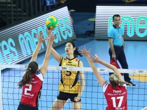 Vakıfbank Yenilmezlik Serisini 23 Maça Çıkardı