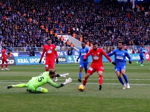 Erzurum’da İlk Yarı Gol Yok