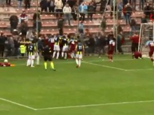 Trabzonspor-Fenerbahçe U21 Maçında Kavga
