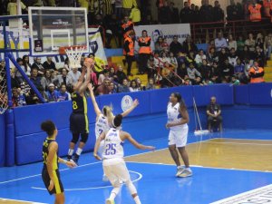 Hatay Büyükşehir Belediye Fener’i Devirdi