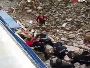 Polisten İşçiye Aşırı Tepki