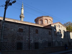 Trabzon’da Restorasyonu Tamamlanan Ortahisar Büyük Fatih Camii İbadete Açıldı