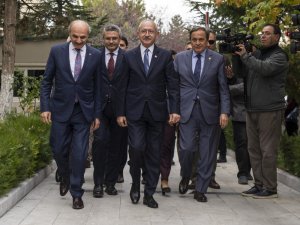 Kılıçdaroğlu-karamollaoğlu Görüşmesi Başladı