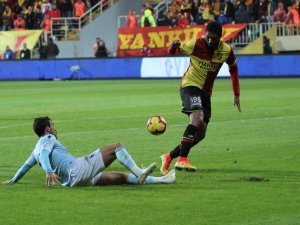 İlk Yarıda Tek Gol Var