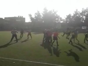 Hakeme Uçan Tekme