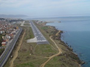 Bazı Havayolu Şirketlerinin Trabzon’a Düzenledikleri Uçak Seferlerini Kaldırması Turizmcilerin Tepkisine Neden Oldu