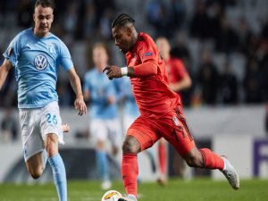 Lens Ve Hakan Çalhanoğlu Haftanın Futbolcusu Olmaya Aday